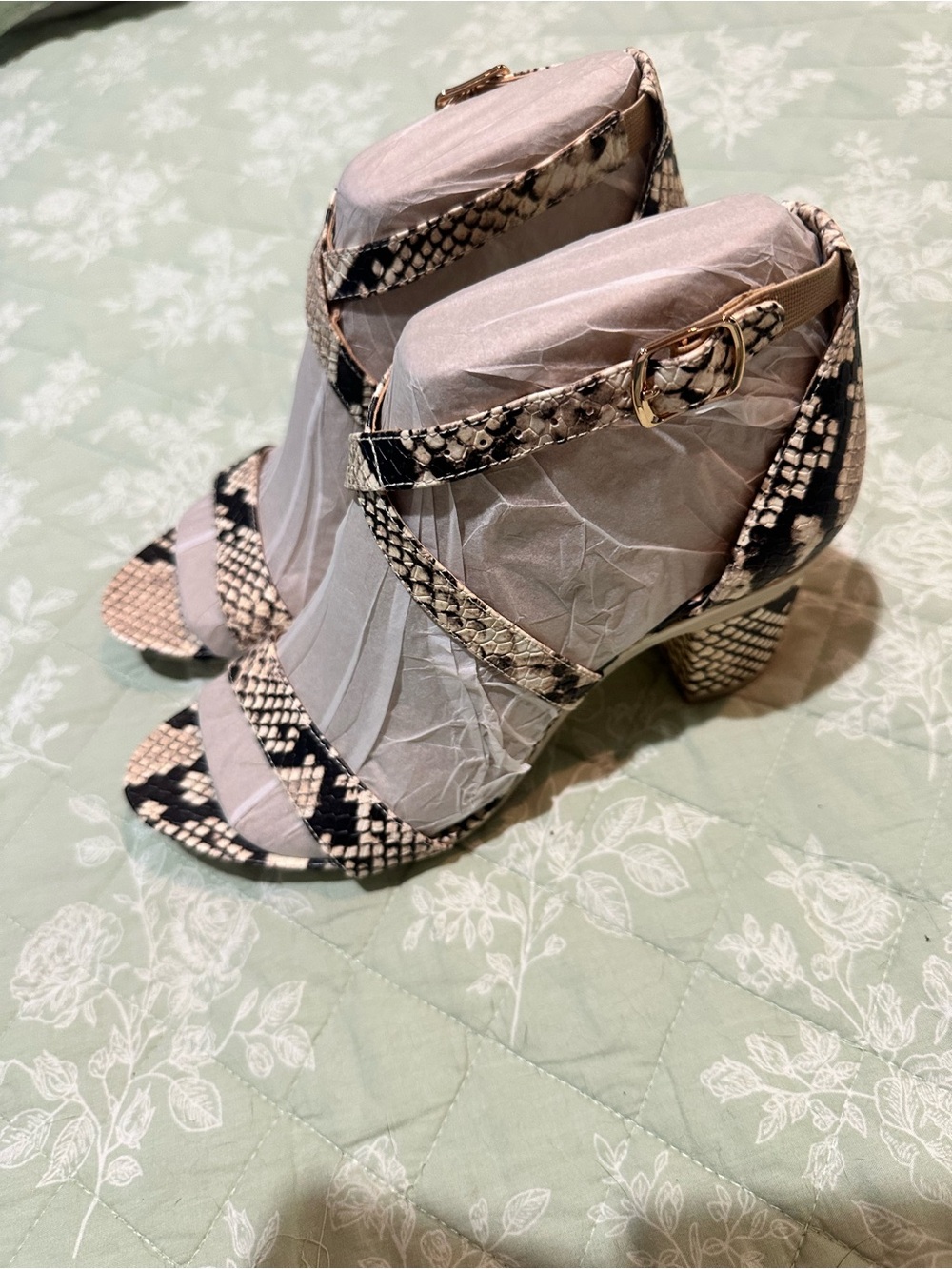Women's Snake-Print Strappy Block Heel Sandals in Black and Cream 3β like new